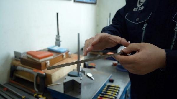 立志做最好的歼击机!这个80后钳工技术很绝&rarr;