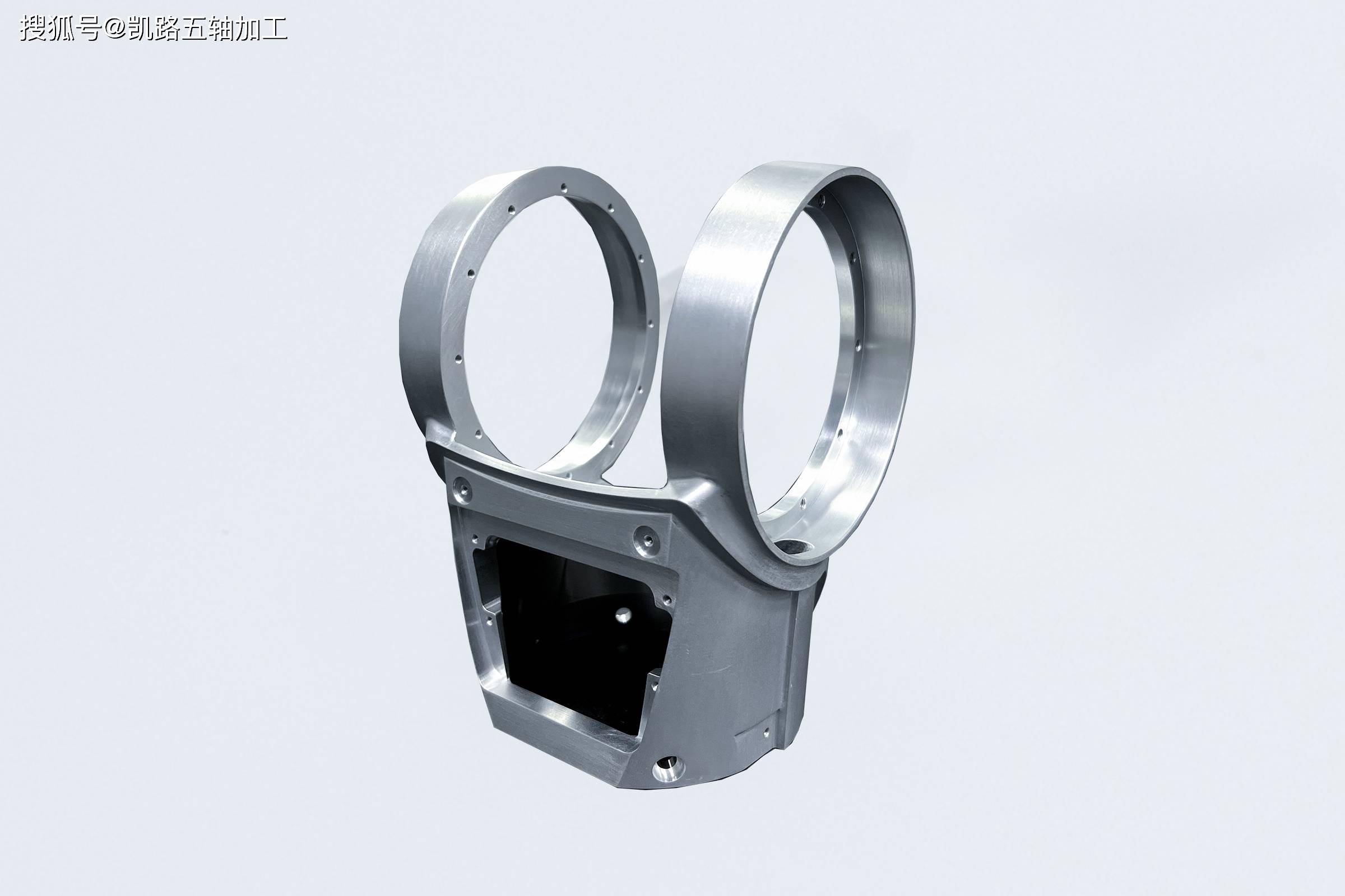 如何为五轴CNC加工选择材料 凯路精密的零部件处理与合金选择指南